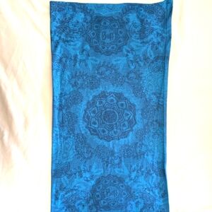 Buff UPF scarf/neck gaiter blue medallion design